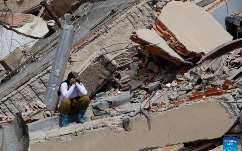 Venezuela quake death toll rises to 1,719