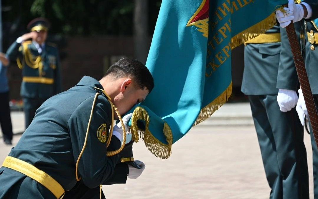 Әскери жоғары оқу орнының 160-тан аса түлегі офицерлік қызметке кіріседі