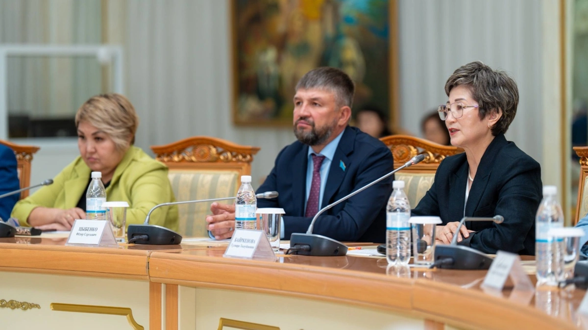 Конституционные принципы должны стать основой повседневной жизни &mdash; аким ВКО