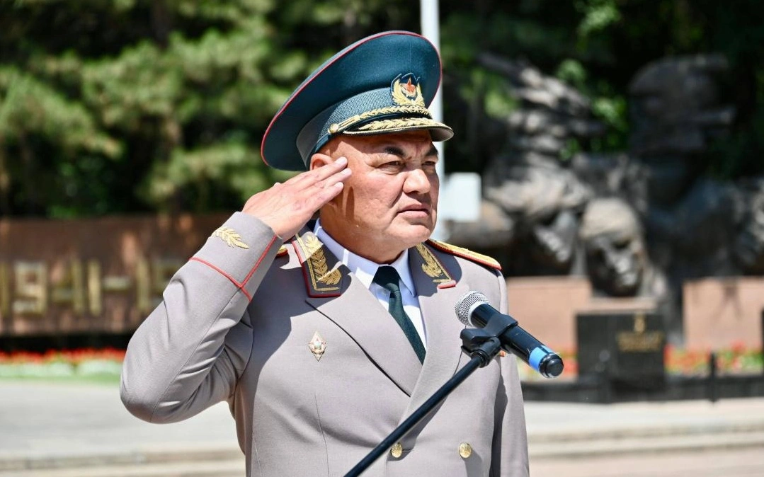 Әскери жоғары оқу орнының 160-тан аса түлегі офицерлік қызметке кіріседі