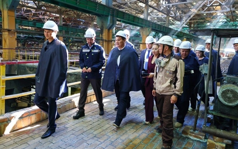 Kazakh First Deputy PM reviews strategic facilities in Zhezkazgan