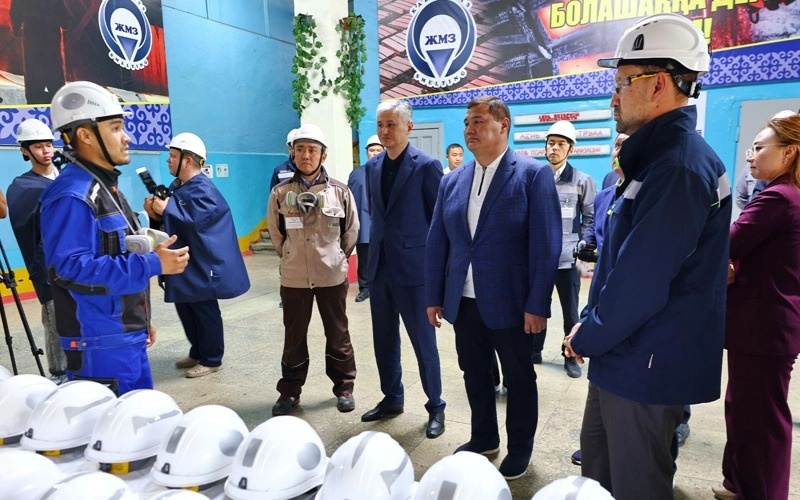 Kazakh First Deputy PM reviews strategic facilities in Zhezkazgan