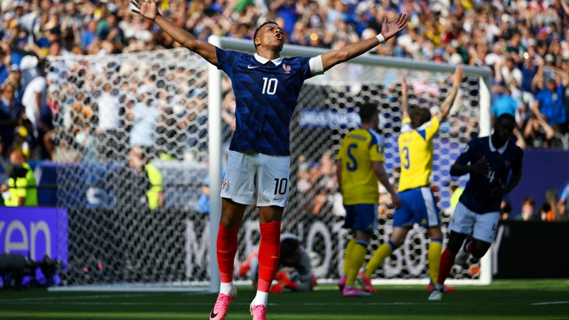 France routs Sweden to reach World Cup last 16 as Mbappe bags brace