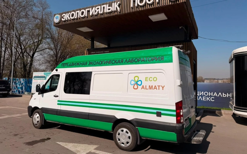 Экологи выявили почти 200 автомобилей с превышением норм выбросов в Алматы