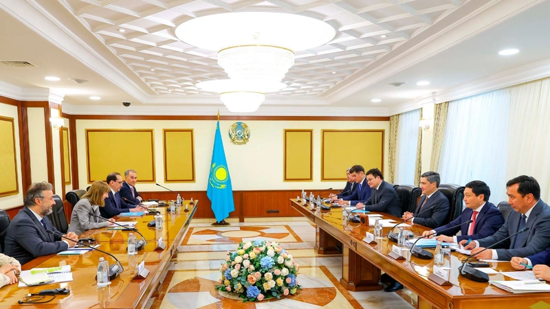 Bektenov highlighted Kazakhstan's new economic strategy, noting that over 200 new production facilities will launch this year to boost economic growth, create jobs, and expand high-value manufacturing. He reaffirmed the government's commitment to providing a stable investment environment. Bassani congratulated Kazakhstan on its constitutional reforms and praised its strong economic growth, rising living standards, and progress toward becoming a high-income country. The meeting also covered the 2026–2031 Country Partnership Framework and efforts to build a more diversified, competitive, and private sector-led economy. The World Bank emphasized its long-term partnership with Kazakhstan, which has delivered more than 50 projects worth over 8 billion US dollars across transport, education, digitalization, environmental protection, and green technologies. Bassani also praised Kazakhstan's role in the Trans-Caspian International Transport Route and its progress in digital transformation and artificial intelligence. Separate meetings with Shell and Chevron focused on the Karachaganak, North Caspian, and Tengiz projects, future oil and gas exploration, increasing local content, and developing Kazakhstan's skilled workforce.  Following the meeting, all sides reaffirmed their commitment to expanding investment and strengthening long-term cooperation.