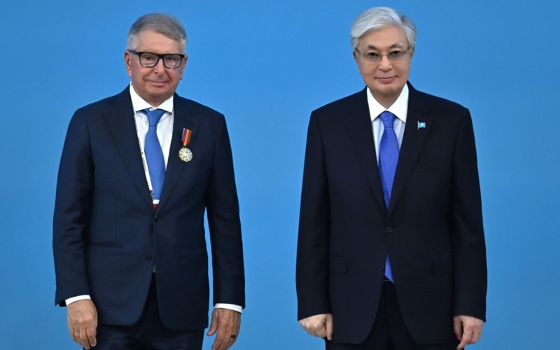 Kassym-Jomart Tokayev honors foreign investors with state awards