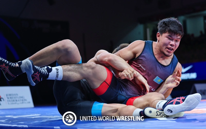 Еркебулан Анапия вышел в финал чемпионата Азии U20 по греко-римской борьбе