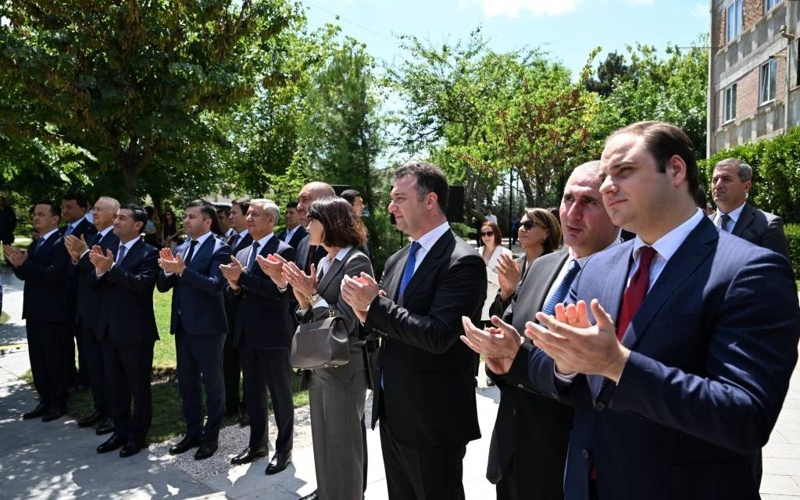 Alisher Navoi monument unveiled in Tbilisi Alisher Navoi monument unveiled in Tbilisi