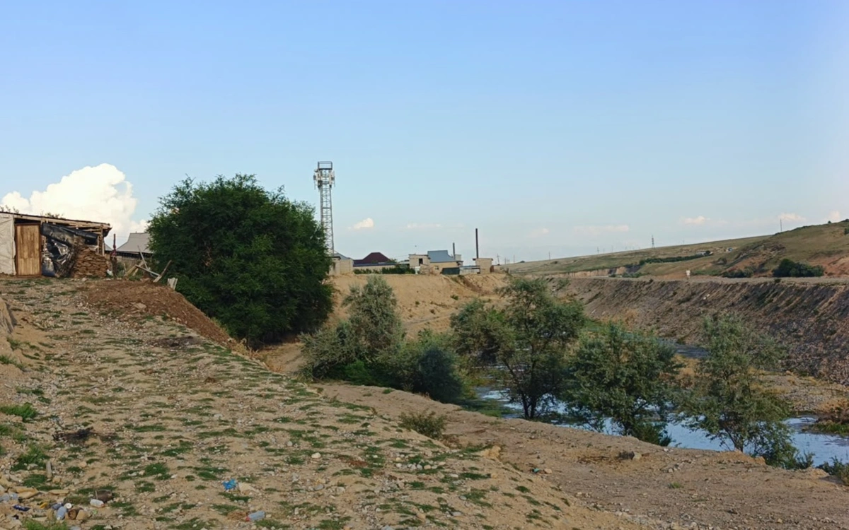 река