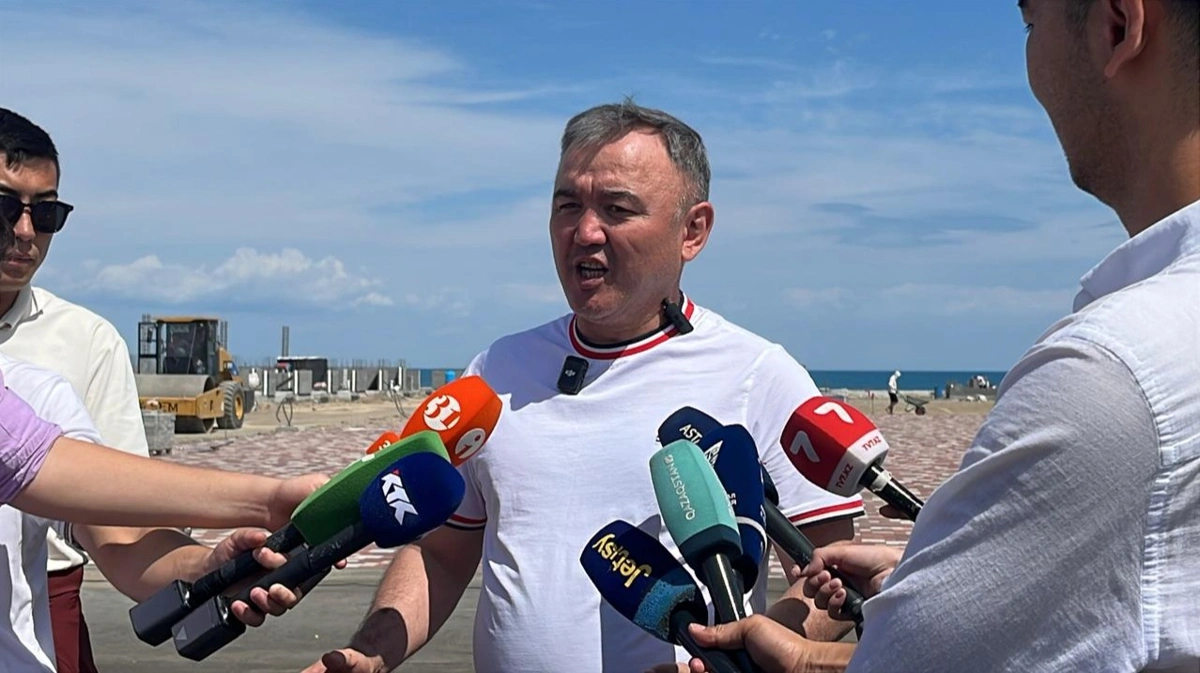 Туристы жалуются на дорогой отдых на Балхаше, власти строят новые коммунальные пляжи