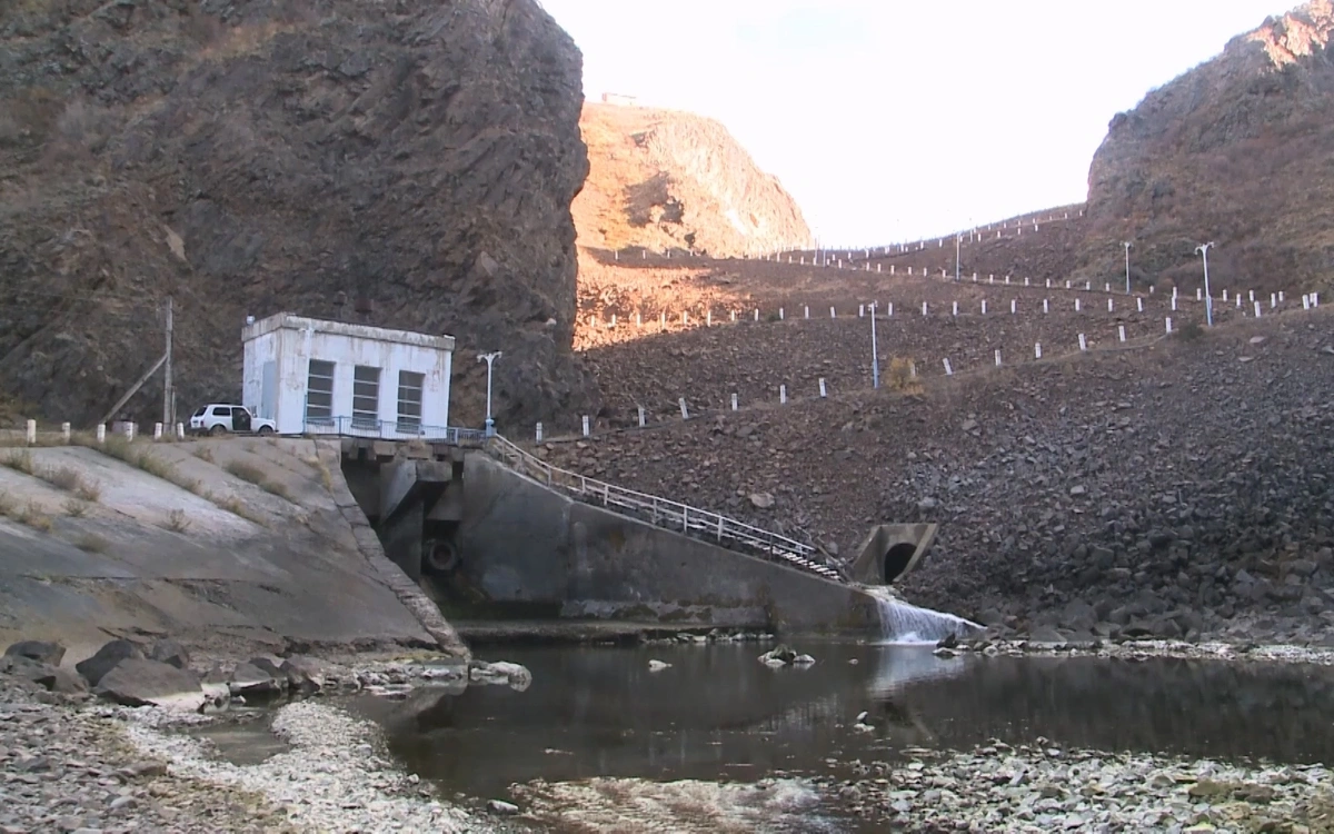 Аварийные водохранилища и жаркое лето: хватает ли в ВКО воды для полива