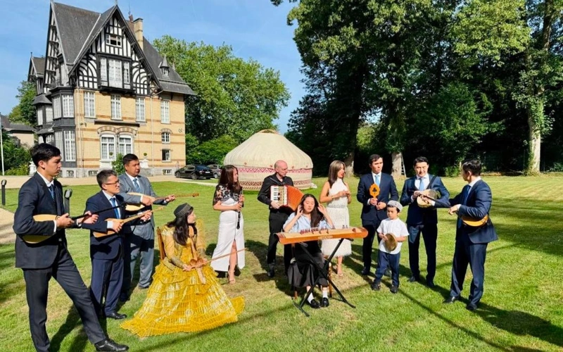 Dombra Day Celebrated in the Heart of Europe