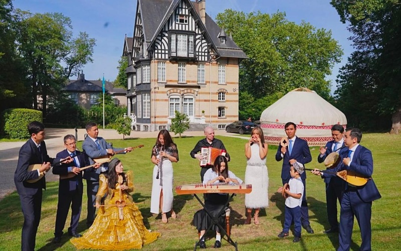 Dombra Day Celebrated in the Heart of Europe Dombra Day Celebrated in the Heart of Europe