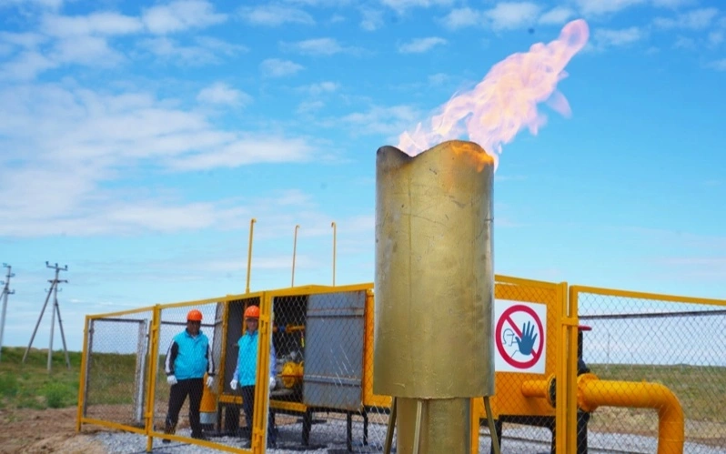 газ