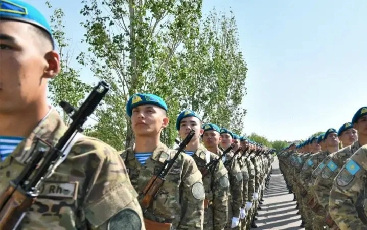 Учились в Турции и знают четыре языка: кто сегодня служит в Нацгвардии РК