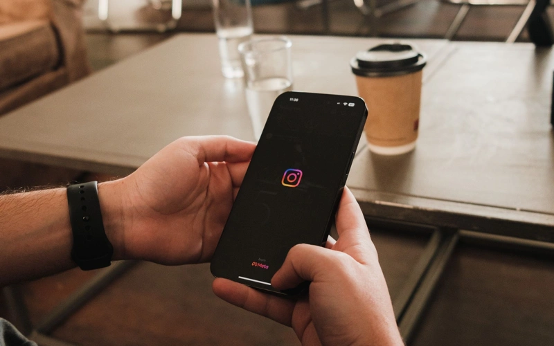 Instagram-дағы суреттеріңізді ЖИ пайдалануы мүмкін: Meta жаңа сервисті іске қосты