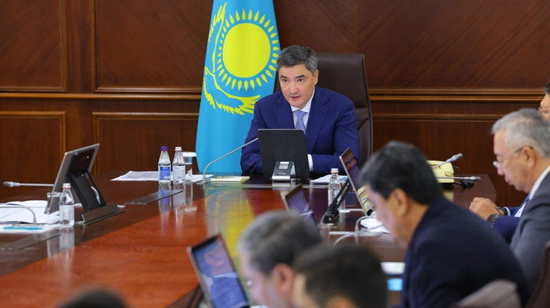 Қазақстан Республикасының Премьер-министрі Олжас Бектеновтің төрағалығымен Су кеңесінің отырысы өтті