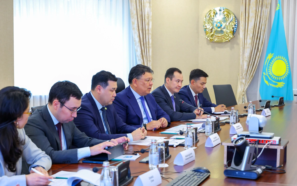 Канат Бозумбаев провел встречу с руководством гонконгских компаний Towngas и Full Vision Capital