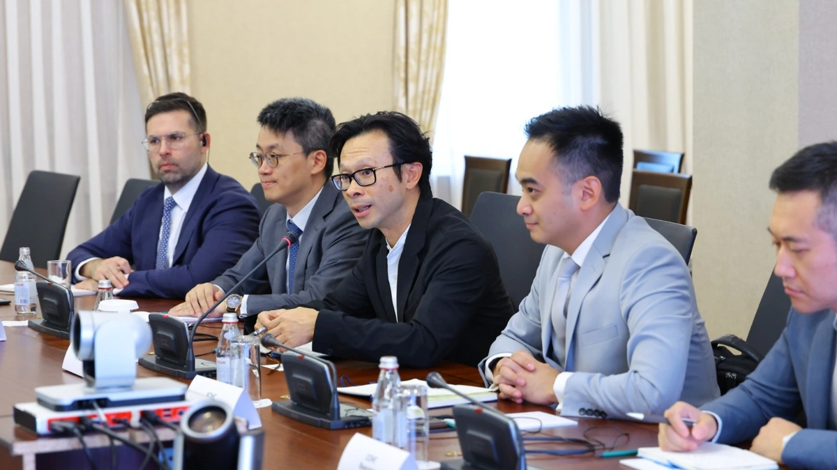 哈萨克斯坦与香港企业探讨绿色能源及阿拉套市开发合作