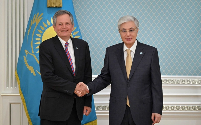 President Kassym-Jomart Tokayev meets US Senator Steve Daines