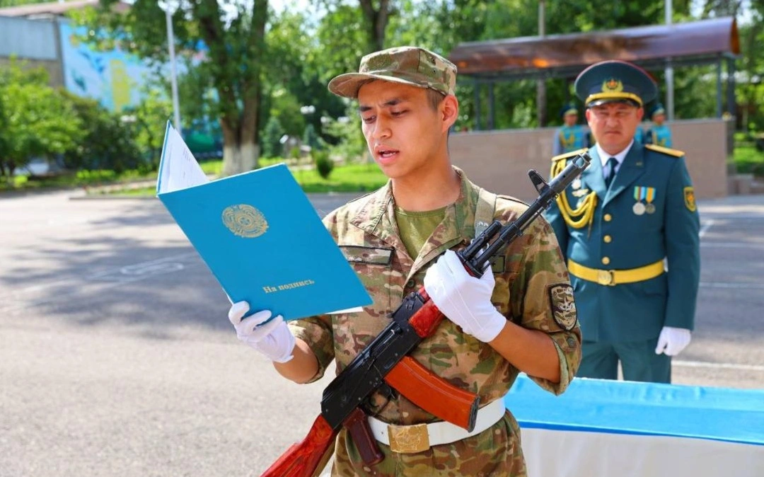 Қарулы күштер тарихында тұңғыш рет киберқауіпсіздік офицерлері түлеп ұшты
