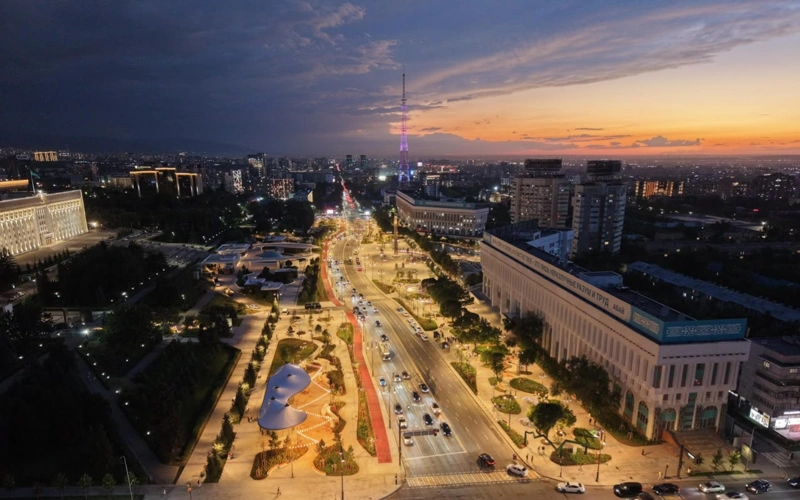 площадь Республики в Алматы
