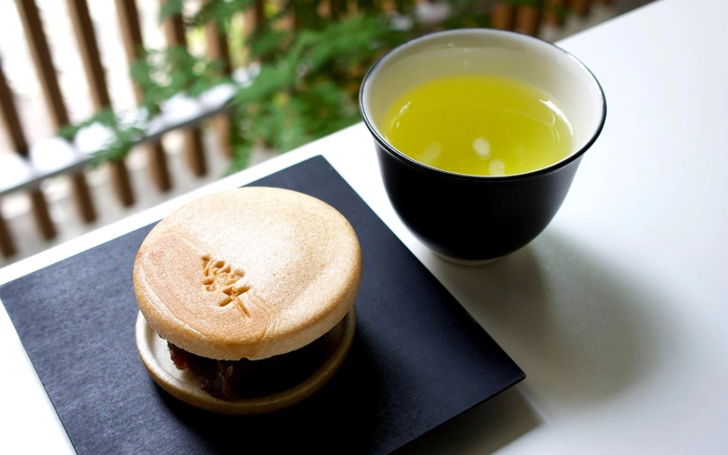 Janapese tea