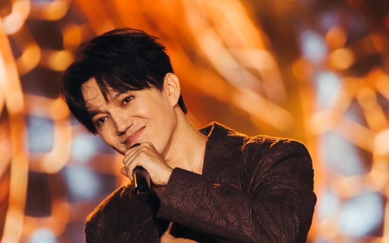 Dimash Qudaibergen headlines Turkic world festival gala in Kazakhstan