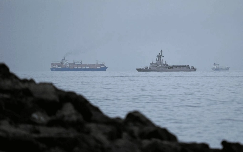 ОАЭ обвинили Иран в ударе по двум нефтяным танкерам в Ормузском проливе