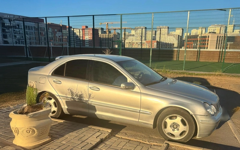 парковка стилобат