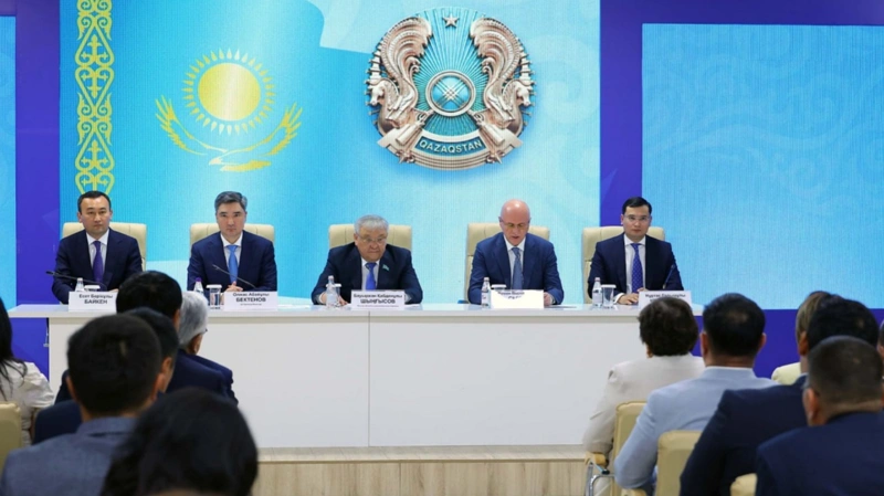 Есет Байкеновтың қарсыласы қанша дауыс жинады