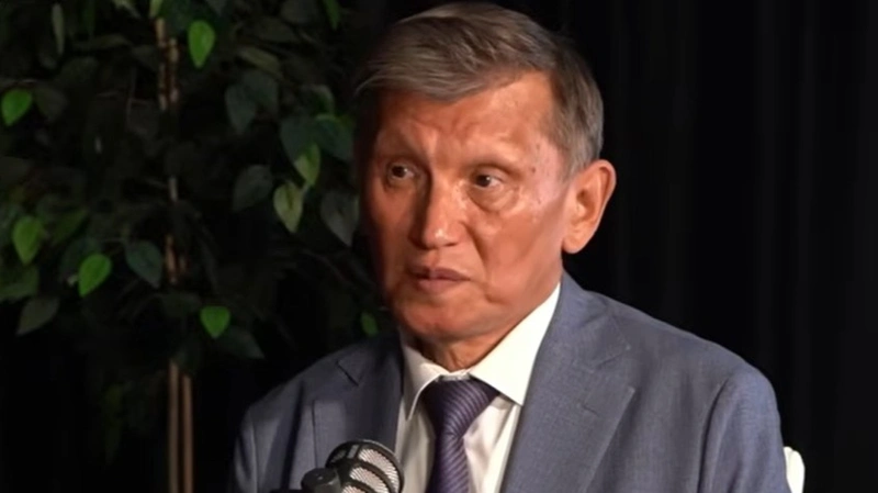 м