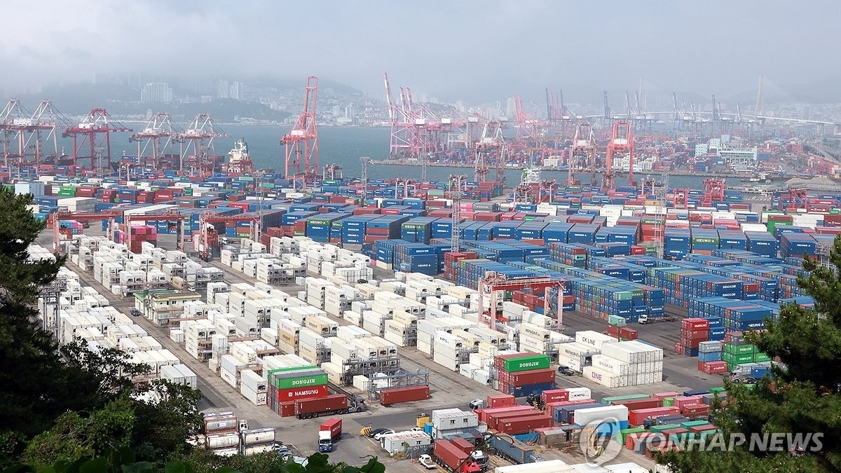 S. Korea's exports surge 52% in first 20 days of July as chip shipments soar