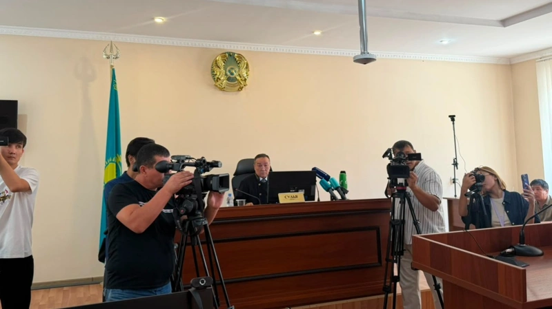 Слушания по делу об убийстве Нурай Серикбай перенесли из-за болезни подсудимого