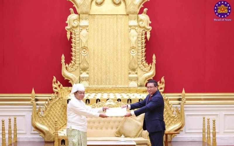 Kazakh ambassador presents credentials to Myanmar president