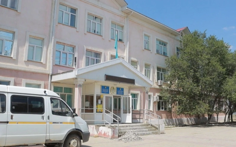 Капремонт школы с протекающей крышей в Атырауской области вновь отложили 