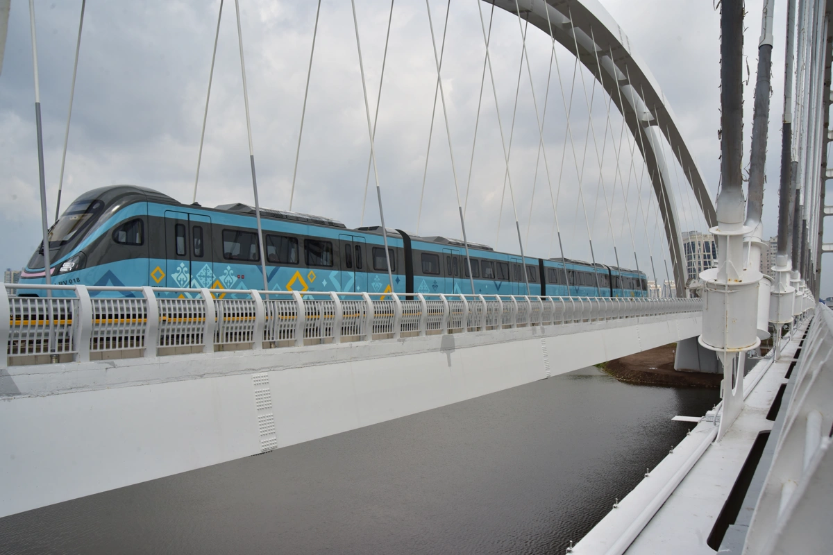 Легкое метро Tarlan Astana