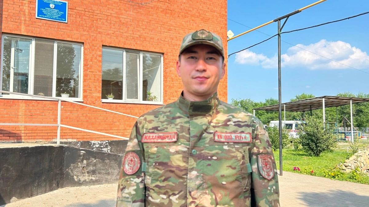 &laquo;Бір минутта ауладан шығуымыз керек&raquo;: Ақтөбелік құтқарушының бір күні 