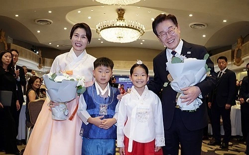 S. Korea's Lee arrives in Brazil for summit with Lula, business roundtable