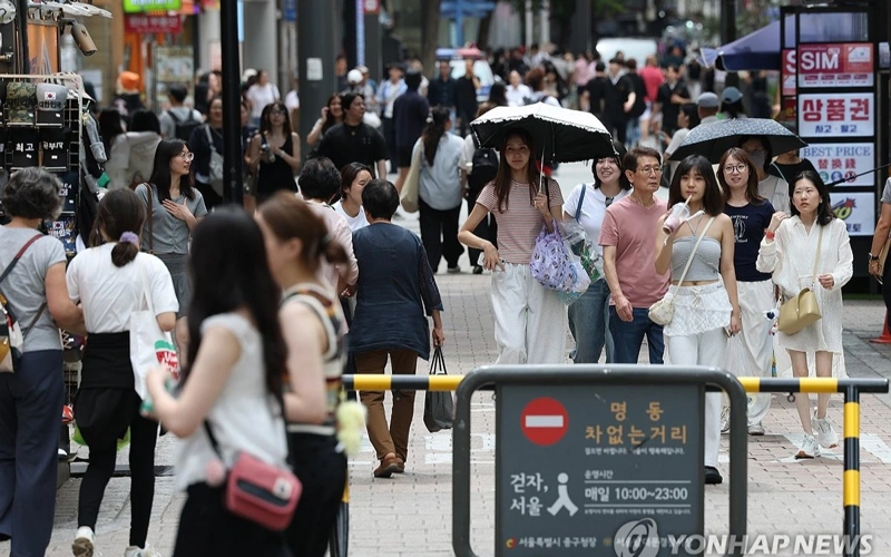 S. Korea's travel account posts surplus for 3rd consecutive month in May: data