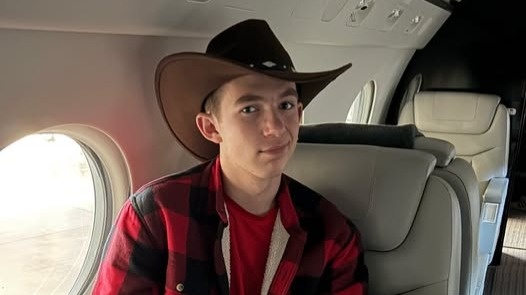 Lightning strike on Colorado mountain kills teen, injures younger brother Lightning strike on Colorado mountain kills teen, injures younger brother