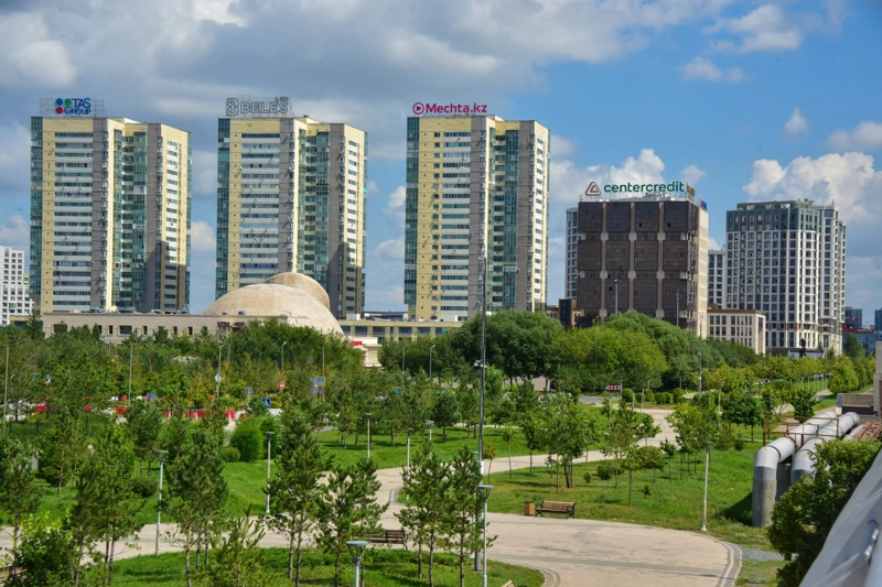 Парк им. Бауыржана Момышулы 