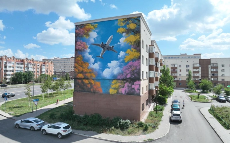Новый мурал с символикой мечты появился в Астане