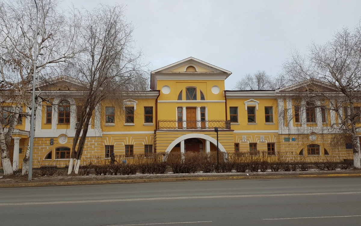 Оралда Пушкин аялдаған тарихи ғимарат несімен маңызды