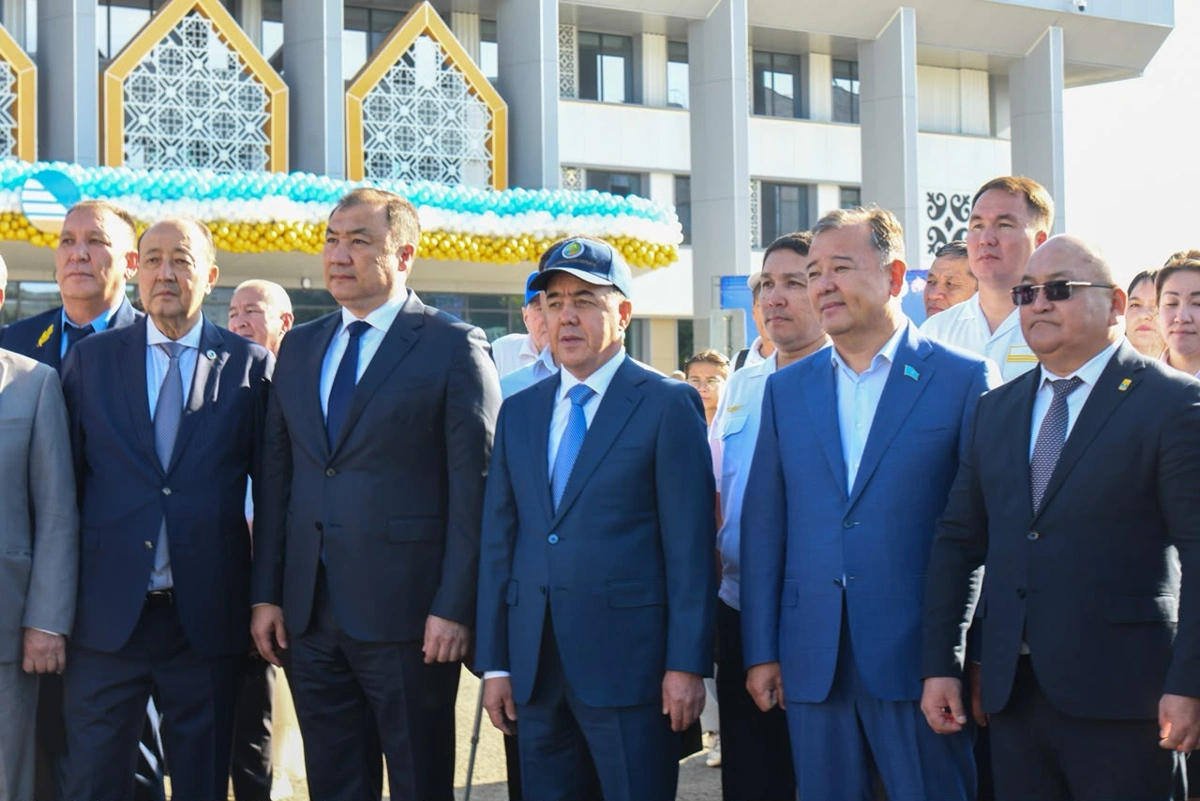 Орал теміржол вокзалы салтанатты түрде ашылды
