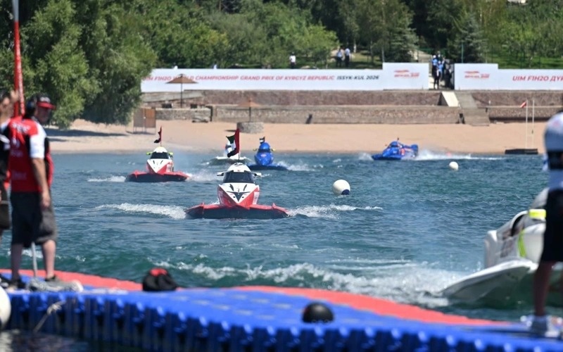 Central Asian presidents attend UIM F1H2O World Championship opening ceremony
