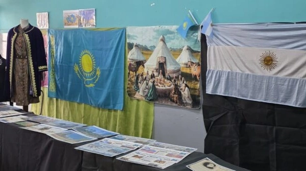 Аргентиналық оқушылар Қазақстанды Димаш Құдайбергеннің шығармашылығы арқылы танып-білді