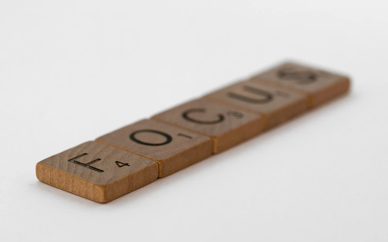 Focus, distractions, 