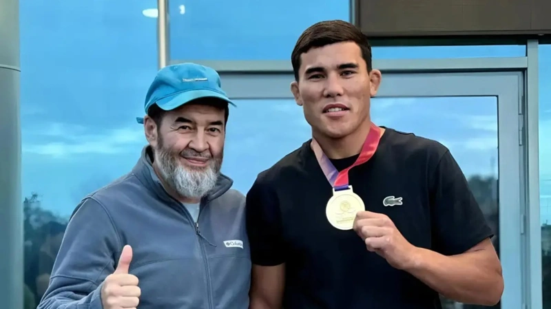 Чемпион мира по ММА из Казахстана лишился золотой медали из-за допинга