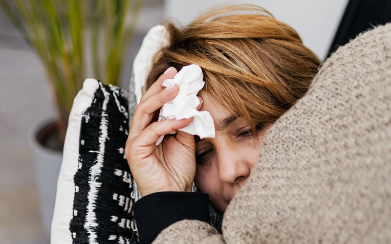м